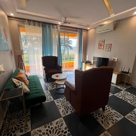 Ferienwohnung Sandy Toes 2 Bhk Facing Paddy Field , Pool Available And Walking Distance To Beach
